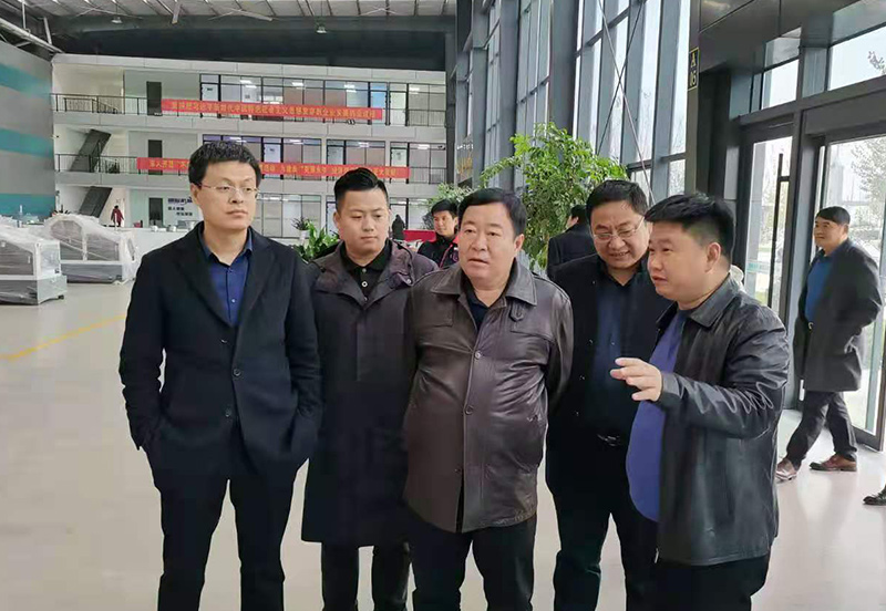 邯鄲市政協副主席李海平一行蒞臨國智機械參觀指導國智機械 邯鄲市政協副主席李海平一行蒞臨國智機械參觀指導國智機械